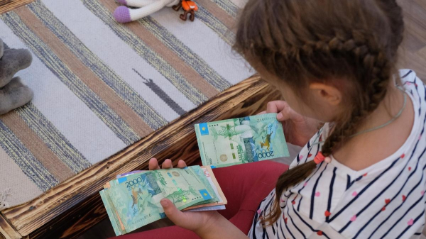 Национальный Банк предупреждает: цифровые мошенники охотятся на детей