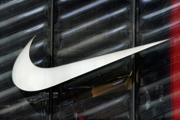 Акции Nike выросли на 7,5% после сообщения о смене гендиректора