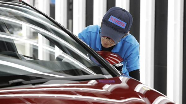 Акции Toyota рухнули после новостей о нарушениях при испытании машин