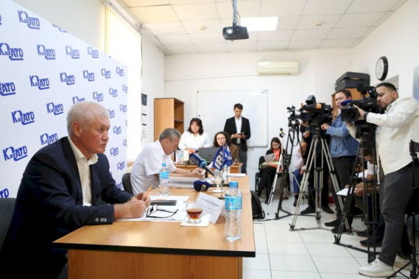 Почему казахстанские грузоперевозчики остались за бортом