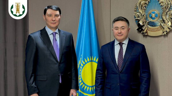 Глава Нацбанка представил нового заместителя коллективу