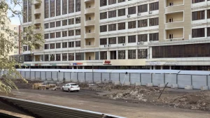 Два месяца убытков: как выживает малый бизнес на перекрытой улице Алматы в Астане