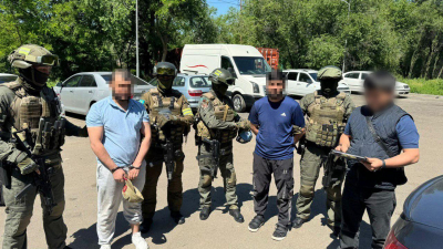 Иностранных радикалов задержали в Алматы