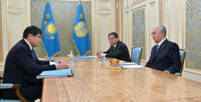Токаев принял министра финансов Мади Такиева