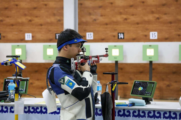 Казахстанские стрелки завоевали 9 медалей на чемпионате Азии в Шымкенте